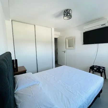 Departamento De 1 Dormitorio Con Vista A Las Sierras Av Colon 5034 Cordoba Exterior photo