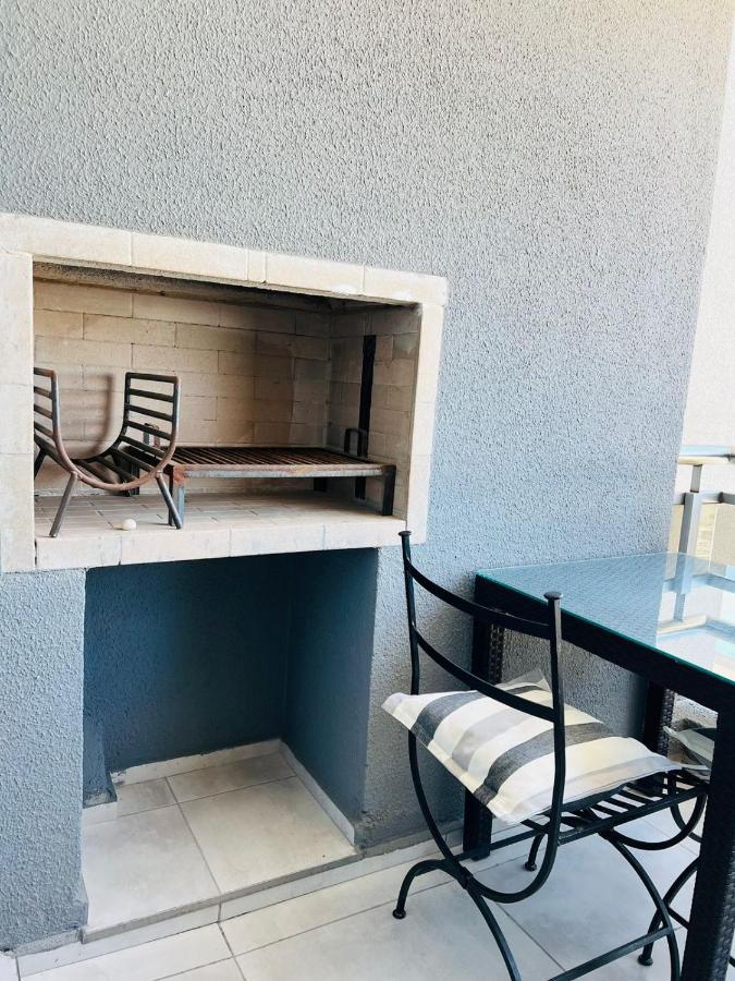 Departamento De 1 Con Vista A Sierras Av Colon 5034 Córdova